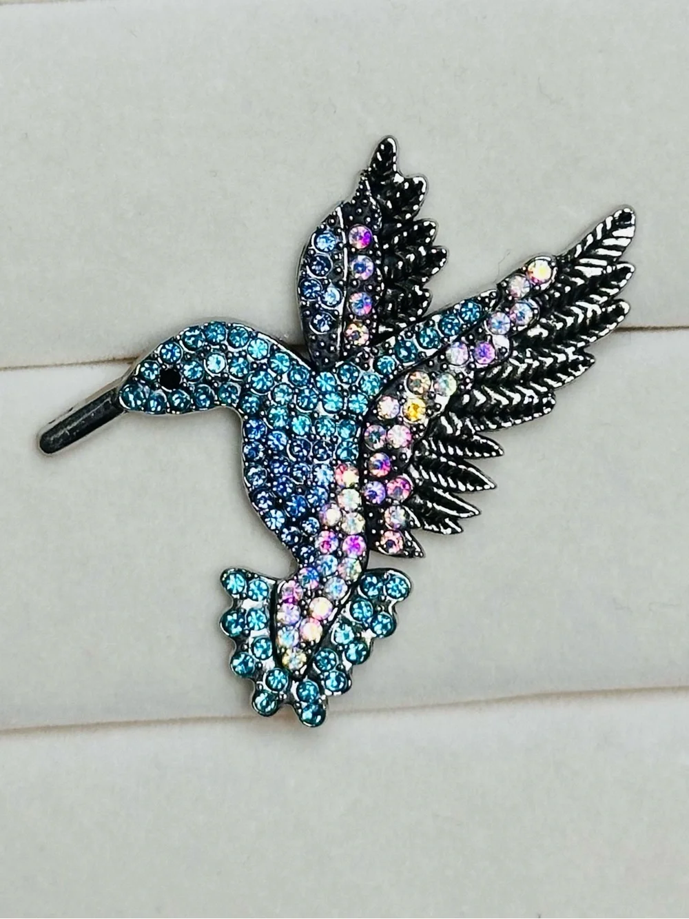Blue Crystal Hummingbird Bird Brooch NEW